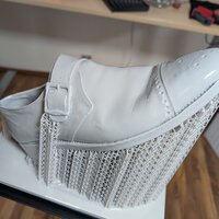 So sieht das Objekt direkt aus dem SLA-Drucker aus